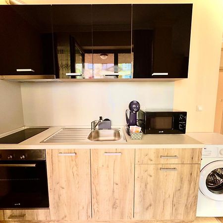 Sea Sun Holiday Apartments Pantai Sunny Bagian luar foto