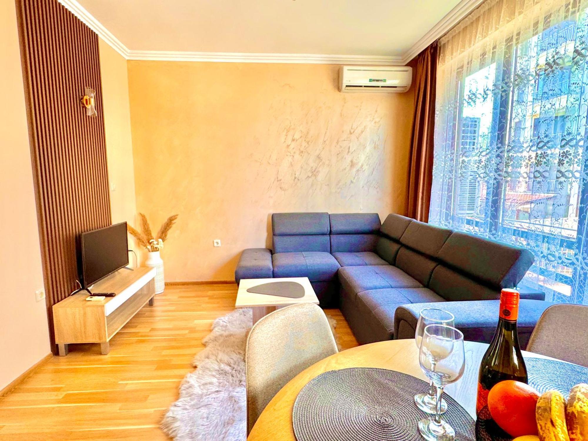 Sea Sun Holiday Apartments Pantai Sunny Bagian luar foto