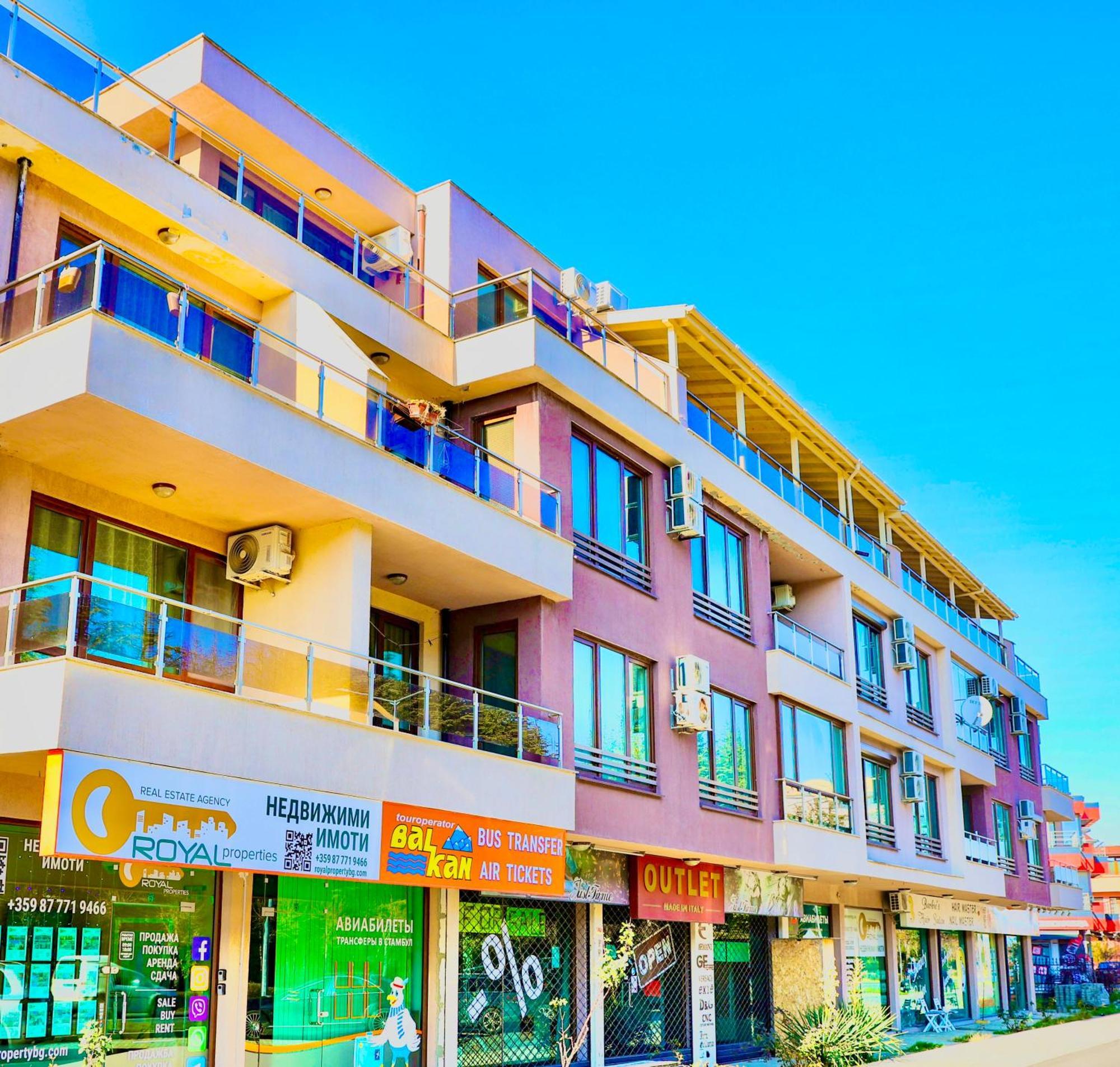 Sea Sun Holiday Apartments Pantai Sunny Bagian luar foto